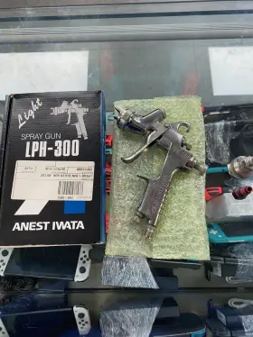 Lph-300-134lv Anest Iwata 1.6mm No Cup Gravity Feed Hvlp Spray Gun