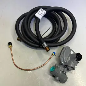 430-1339820 Fisher / Lb White Regulator And Gas Hose With Copper Nozzle 130-25108