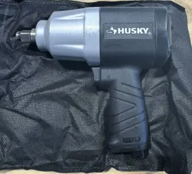 H4455 Husky 650 Ft./lbs. 1/2 Inch Impact Wrench