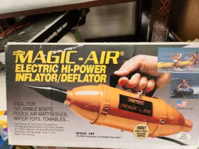 109-109136 Metrovac Metro Vacuum Magic Air 12-volt Inflator/deflator